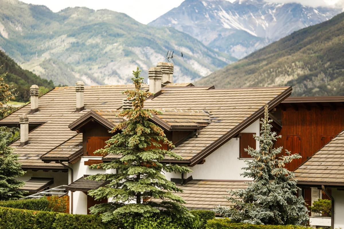 Cielo Blu Casa Alpina Vialattea Villa Oulx Bagian luar foto